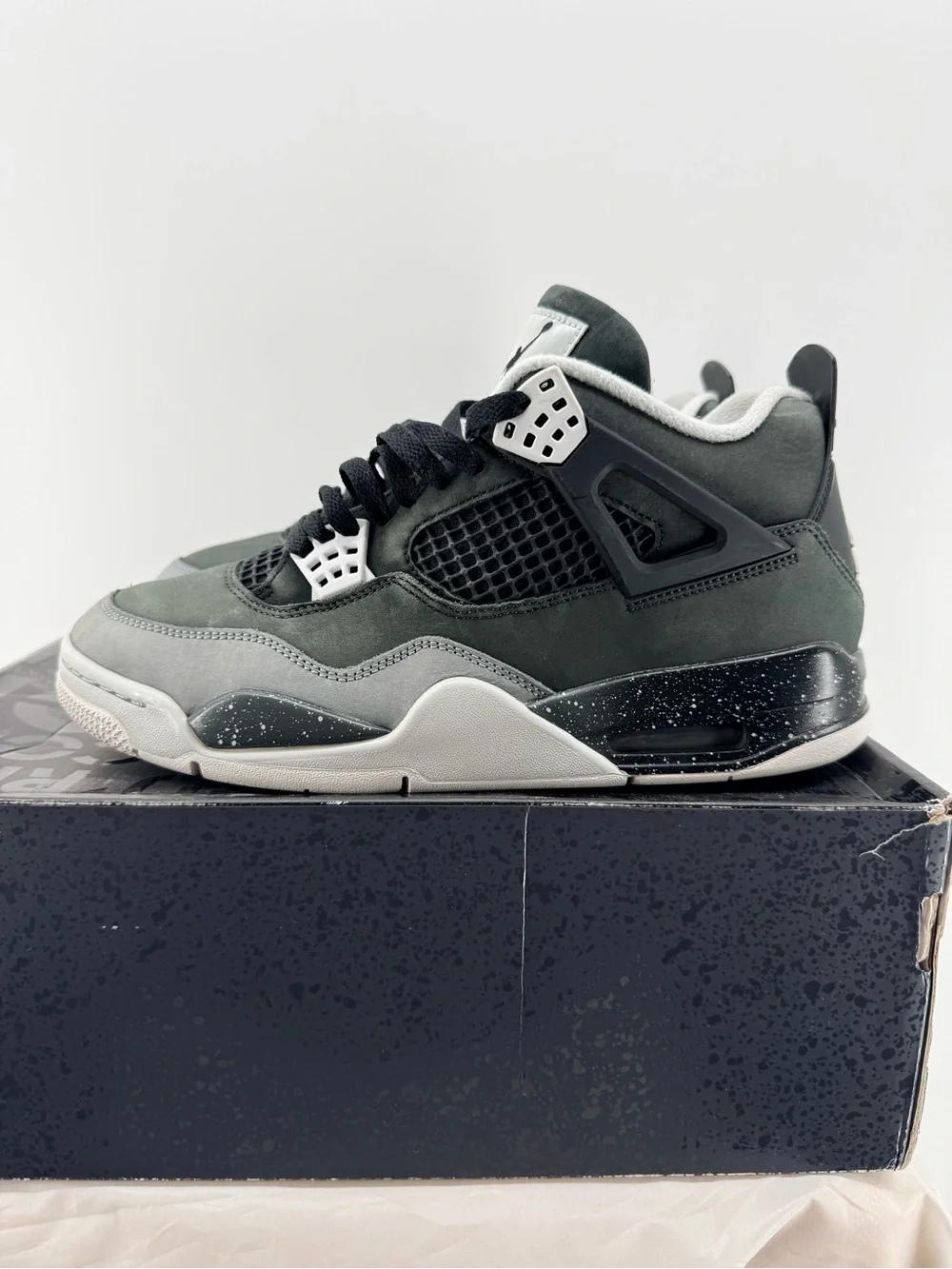 Jordan 4 Fear size 9.5M
